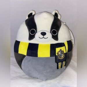NWT Harry Potter Hufflepuff Badger Squishmallows